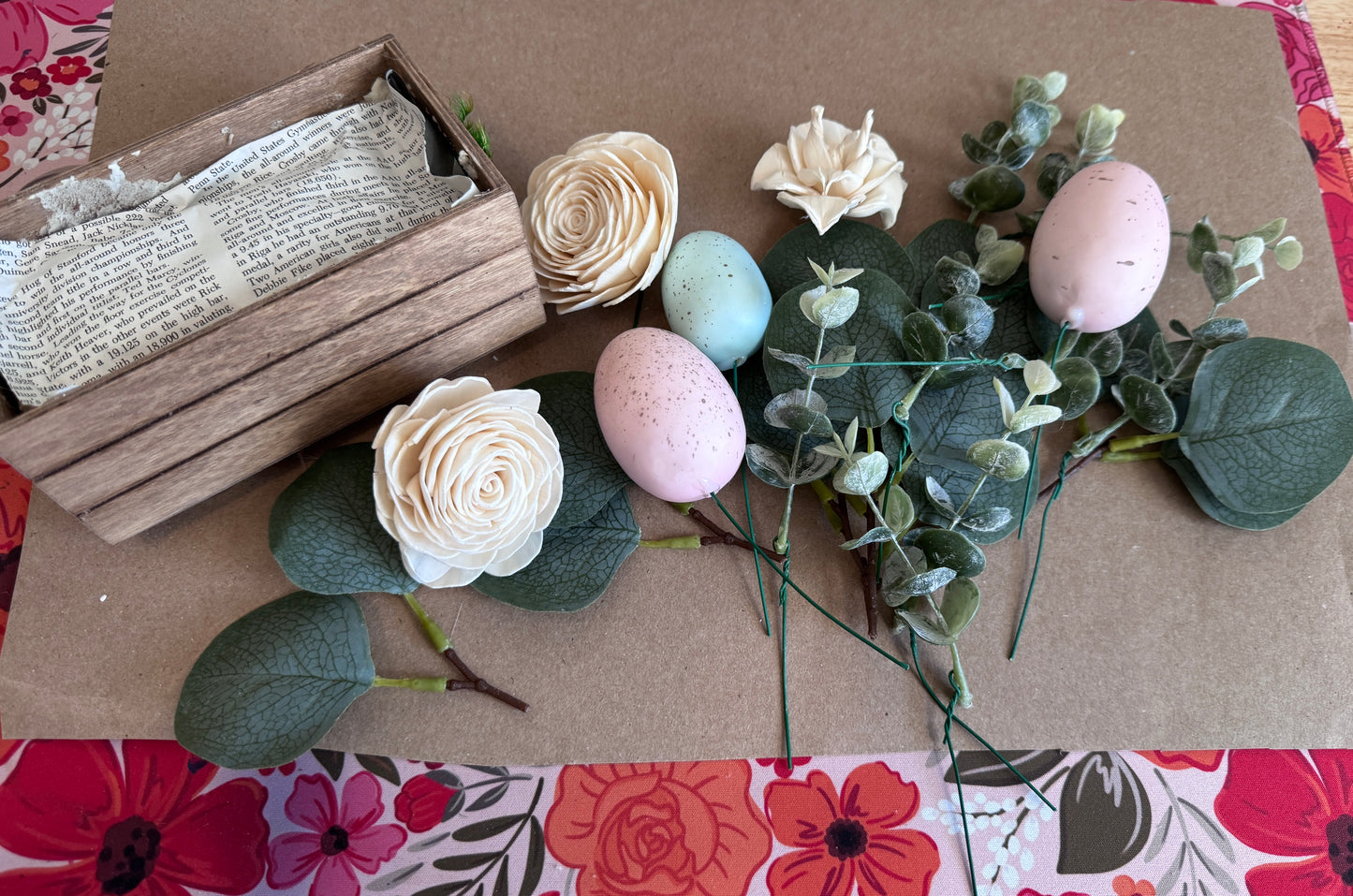 Wood Crate Craft Kit- removable eggs